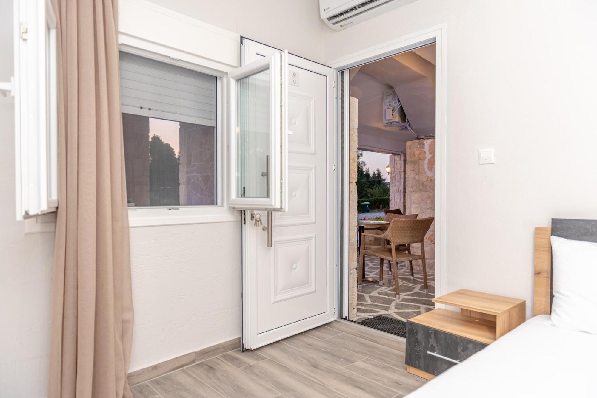Medusa Rooms Kallithea  Exterior photo